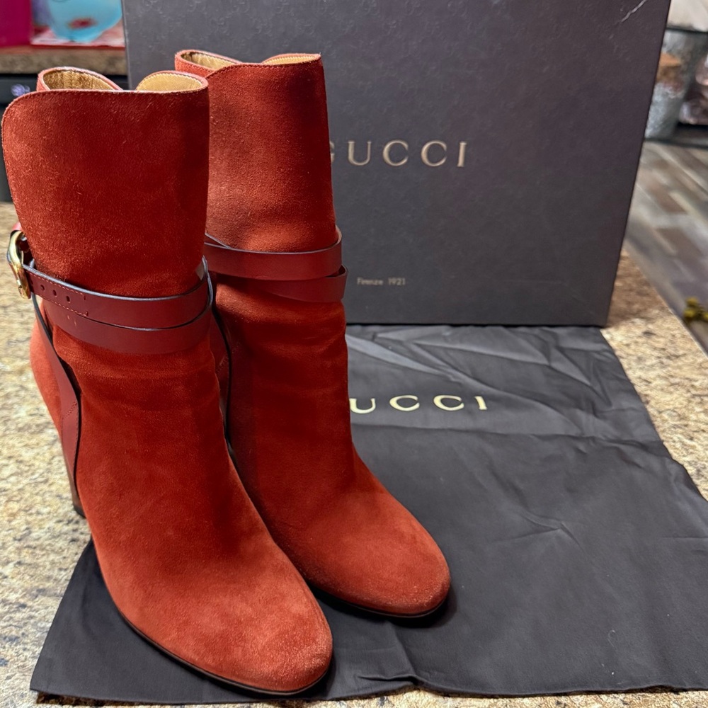 Gucci Abigail Suede Ankle Boots Rust Orange Ankle Straps EU 39 US 9 - Picture 14 of 16